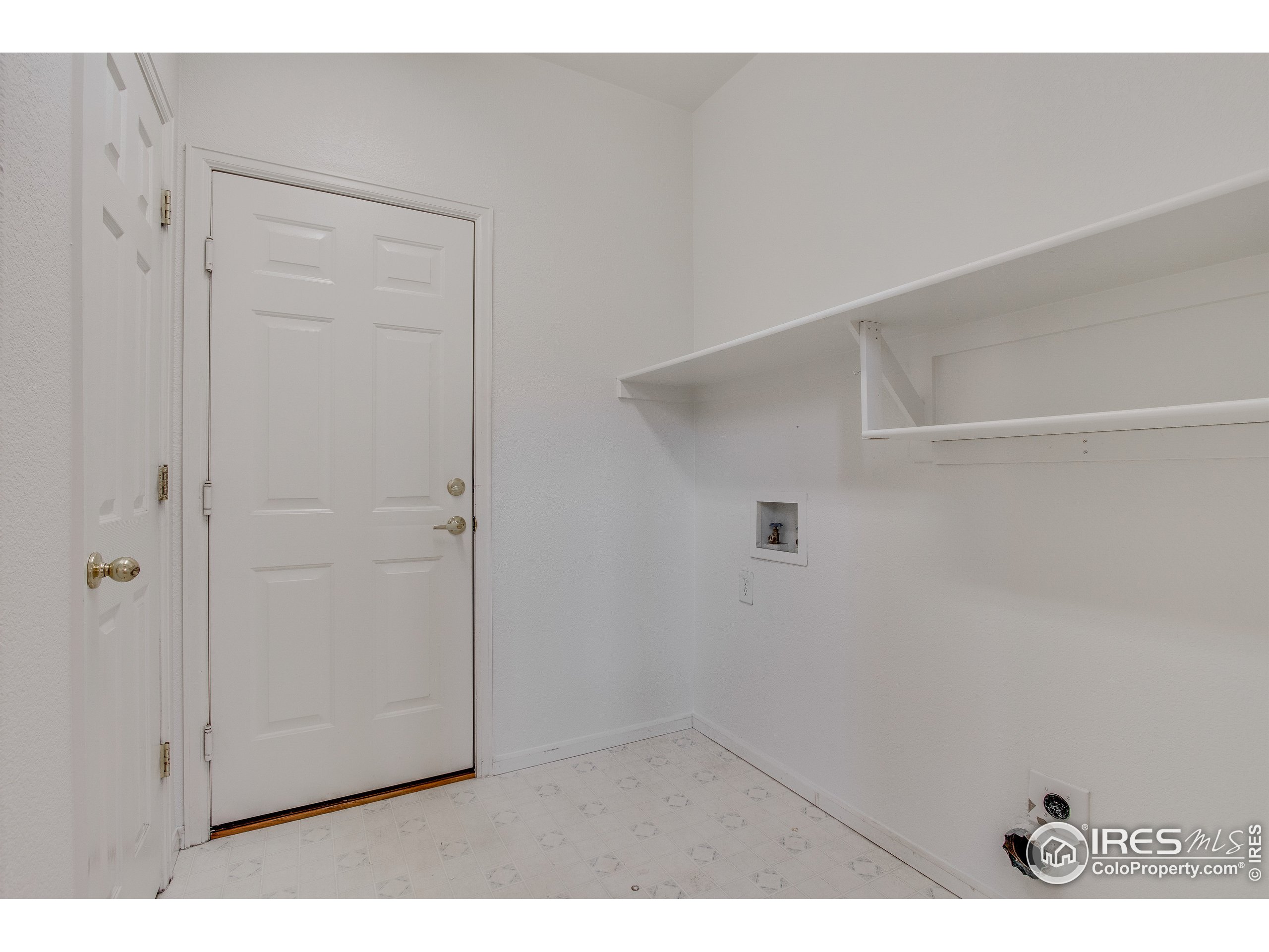 6808 Silverleaf Avenue Firestone, CO 80504 - Photo 14 of 40 a view of an empty room