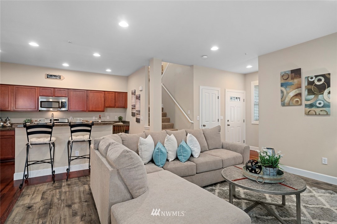 21604 11th Court Southeast Bothell, WA 98021 - Photo 8 of 38