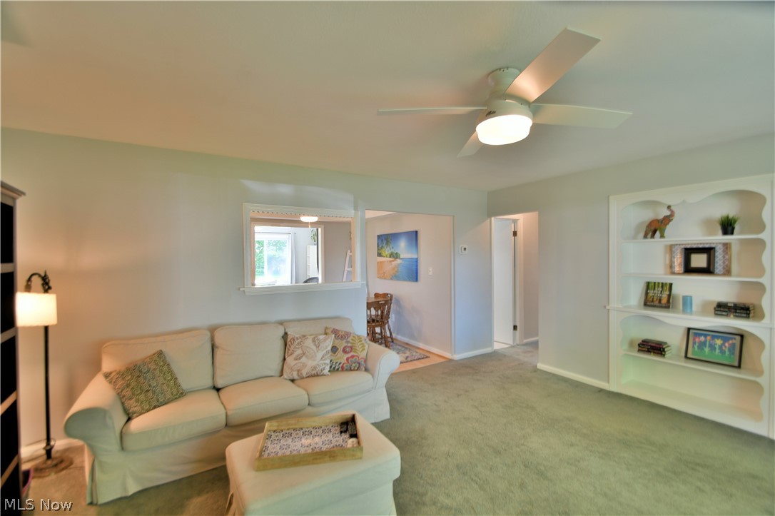 6953 Oakwood Road Parma Heights, OH 44130 - Photo 10 of 28