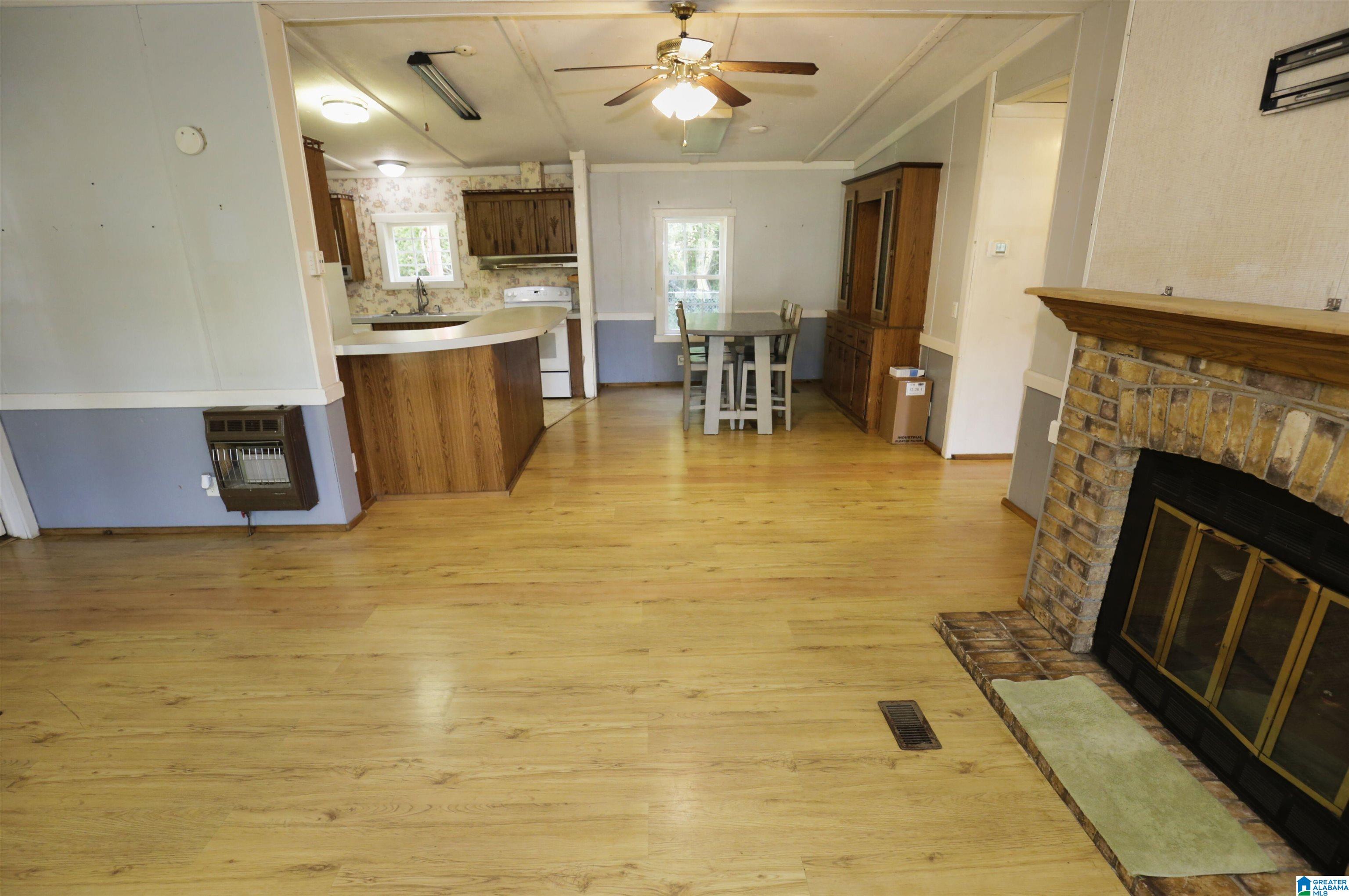 1045 Whites Gap Road Southeast Jacksonville, AL 36265 - Photo 8 of 23