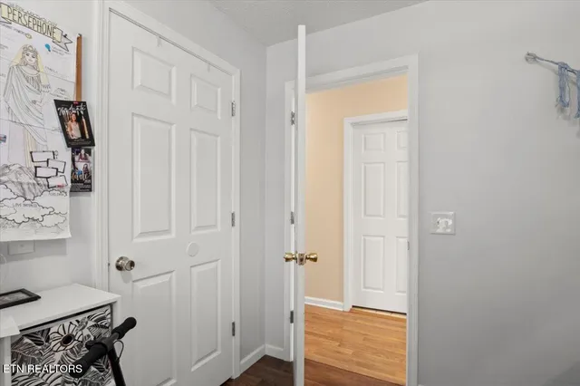 $382,500 | 286 Lewis White Lane, La Follette, TN 37766