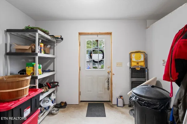 $382,500 | 286 Lewis White Lane, La Follette, TN 37766