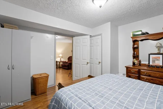 $382,500 | 286 Lewis White Lane, La Follette, TN 37766