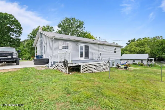 $382,500 | 286 Lewis White Lane, La Follette, TN 37766