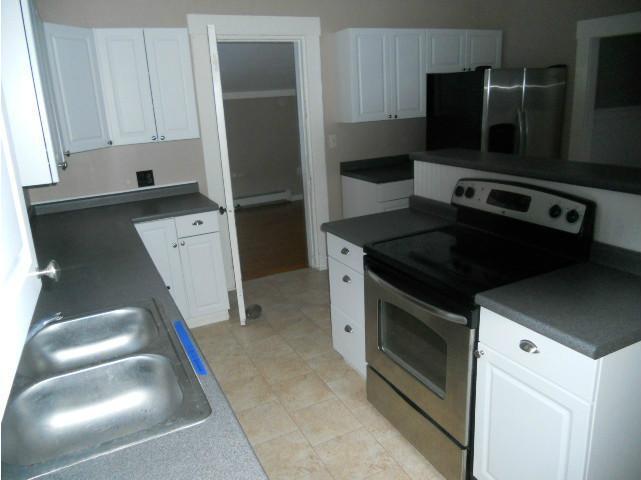 51 Ferry Road Prospect, ME 04981 - Photo 11 of 26 Kitchen.