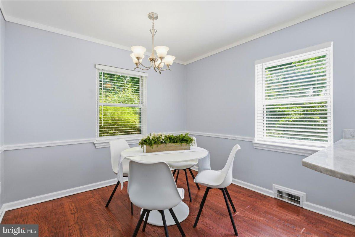 8715 Geren Road Silver Spring, MD 20901 - Photo 15 of 45 Bright Dining Room