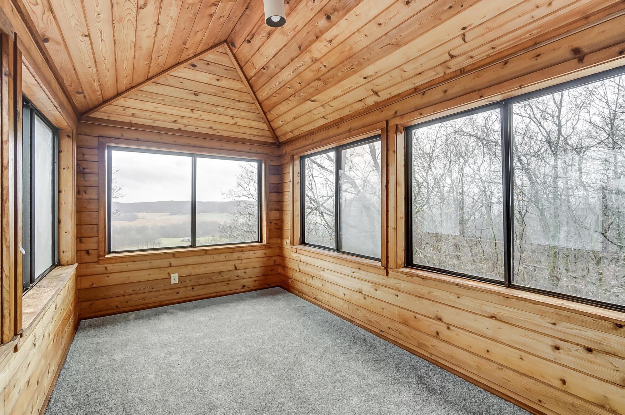 11055 Reynolds Road Utica, OH 43080 - Photo 26 of 62 037