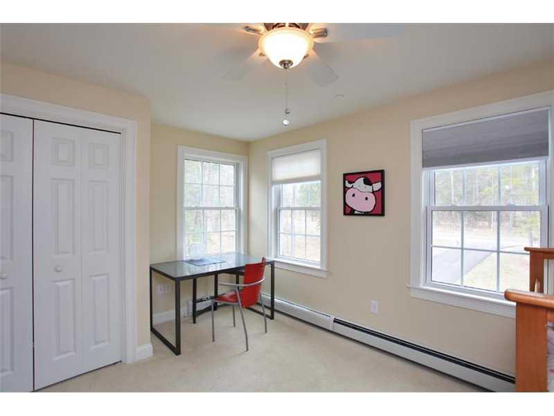 86 Autumn Ridge Road Cumberland Center, ME 04021 - Photo 14 of 19 Bedroom. Nice bedroom/office space...