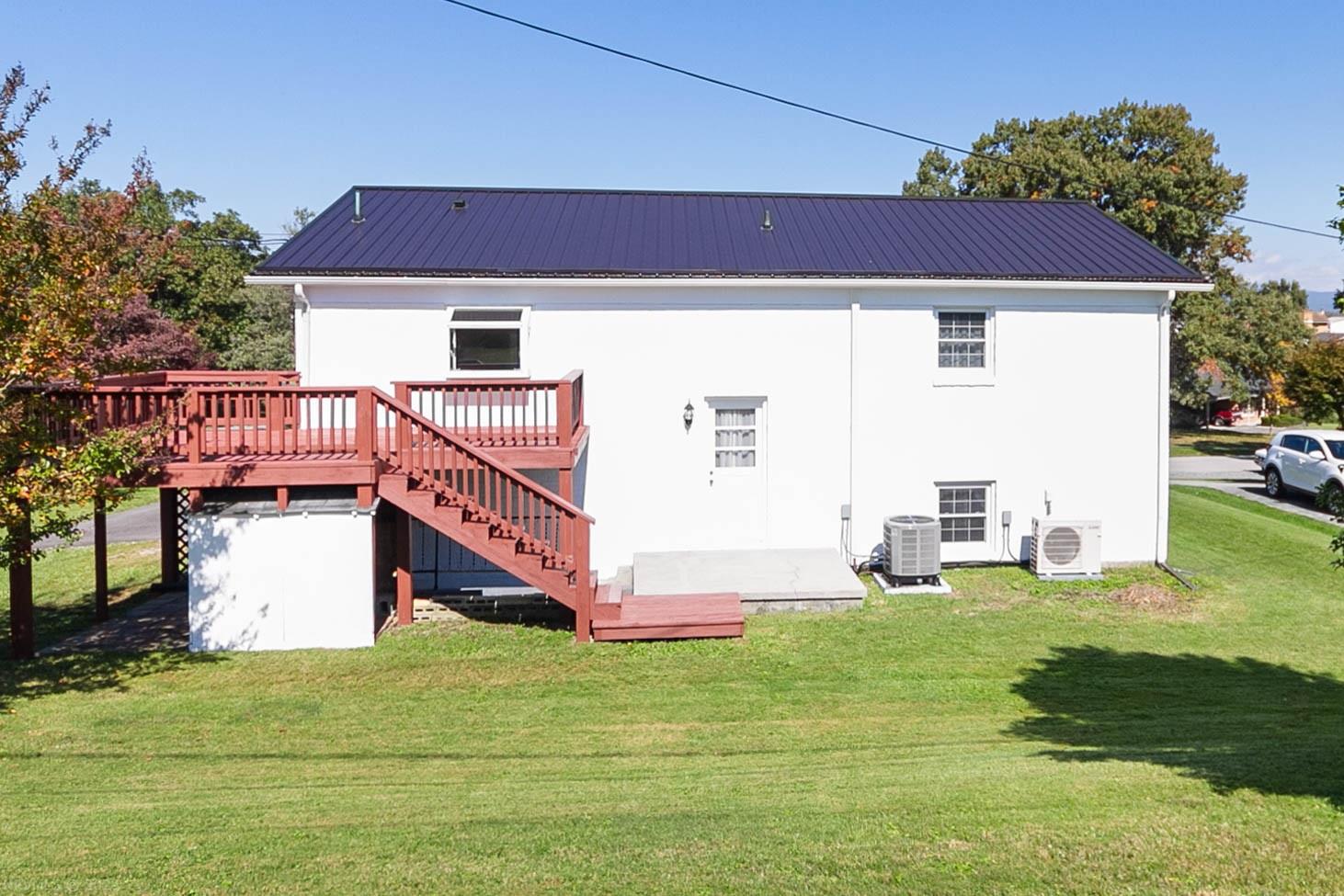 7791 Brandon Road Radford, VA 24141 - Photo 7 of 53 Gallery Image 7