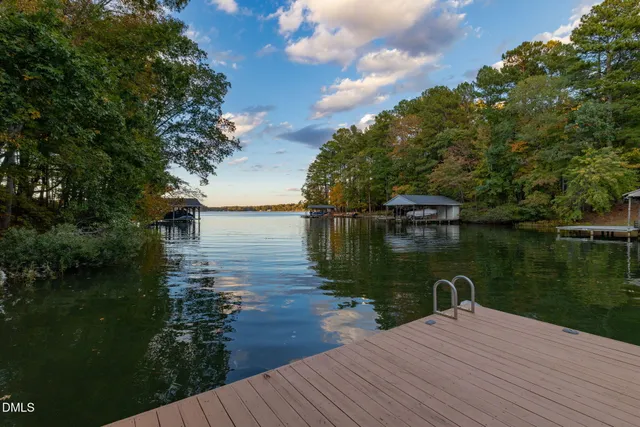 $1,474,900 | 140 Breezewood Road, Bracey, VA 23919