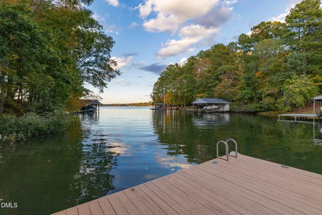 $1,474,900 | 140 Breezewood Road, Bracey, VA 23919