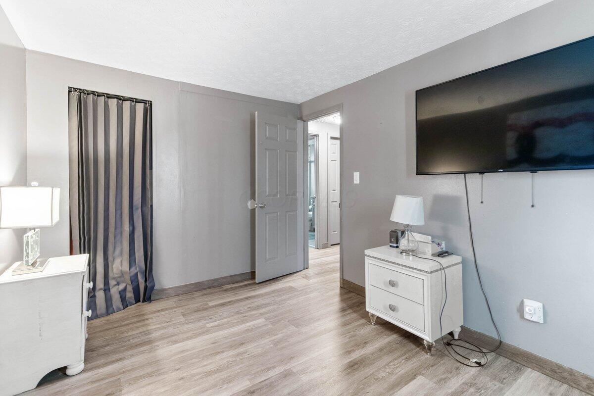 1815 Bar Harbor Road Columbus, OH 43219 - Photo 20 of 28 Bedroom 2 2 (1)