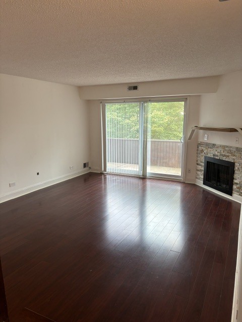 500 Timber Ridge Drive, Unit 304C Carol Stream, IL 60188 - Photo 3 of 25 Gallery Image 3