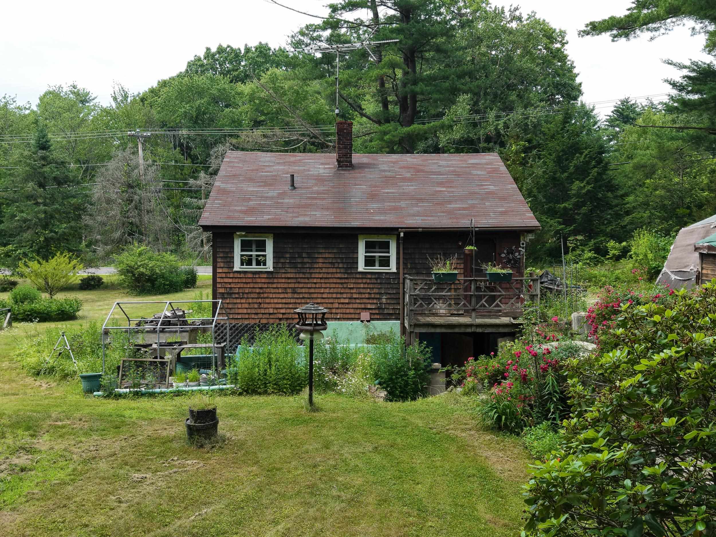 283 Hampstead Road Derry, NH 03038 - Photo 5 of 56