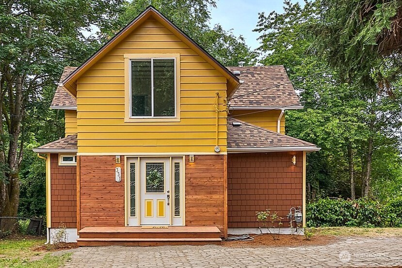 331 Lewis Avenue Bremerton, WA 98310 - Photo 1 of 40