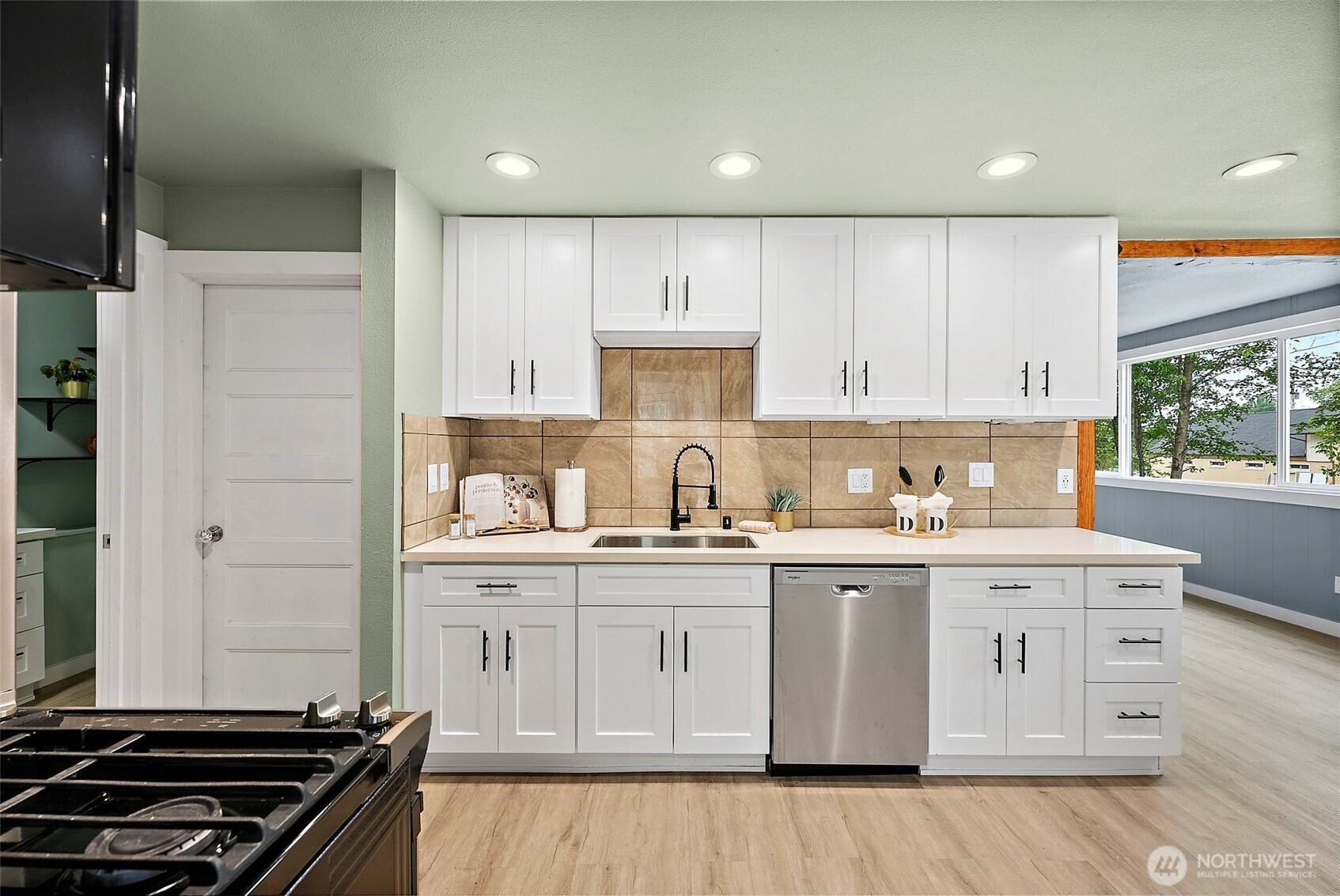 331 Lewis Avenue Bremerton, WA 98310 - Photo 4 of 40