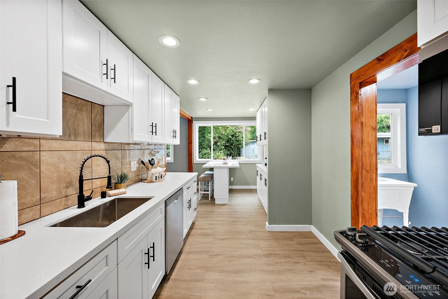 331 Lewis Avenue Bremerton, WA 98310 - Photo 5 of 40