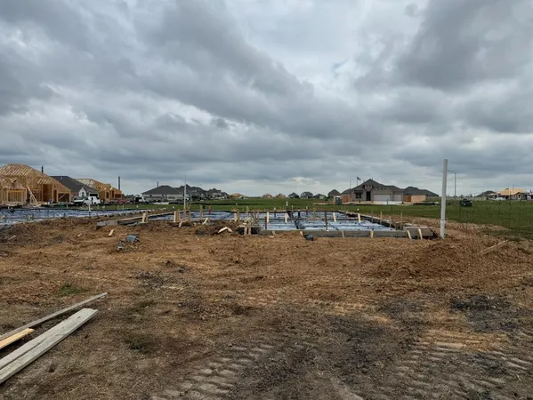 $309,990 | 2788 Holly Laurel Drive, Alvin, TX 77511