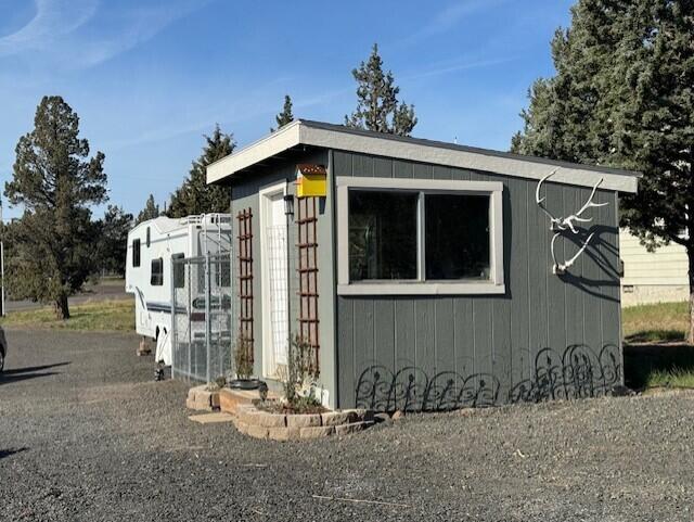 9192 Southwest Shad Road Terrebonne, OR 97760 - Photo 21 of 26 GARDEN SHED