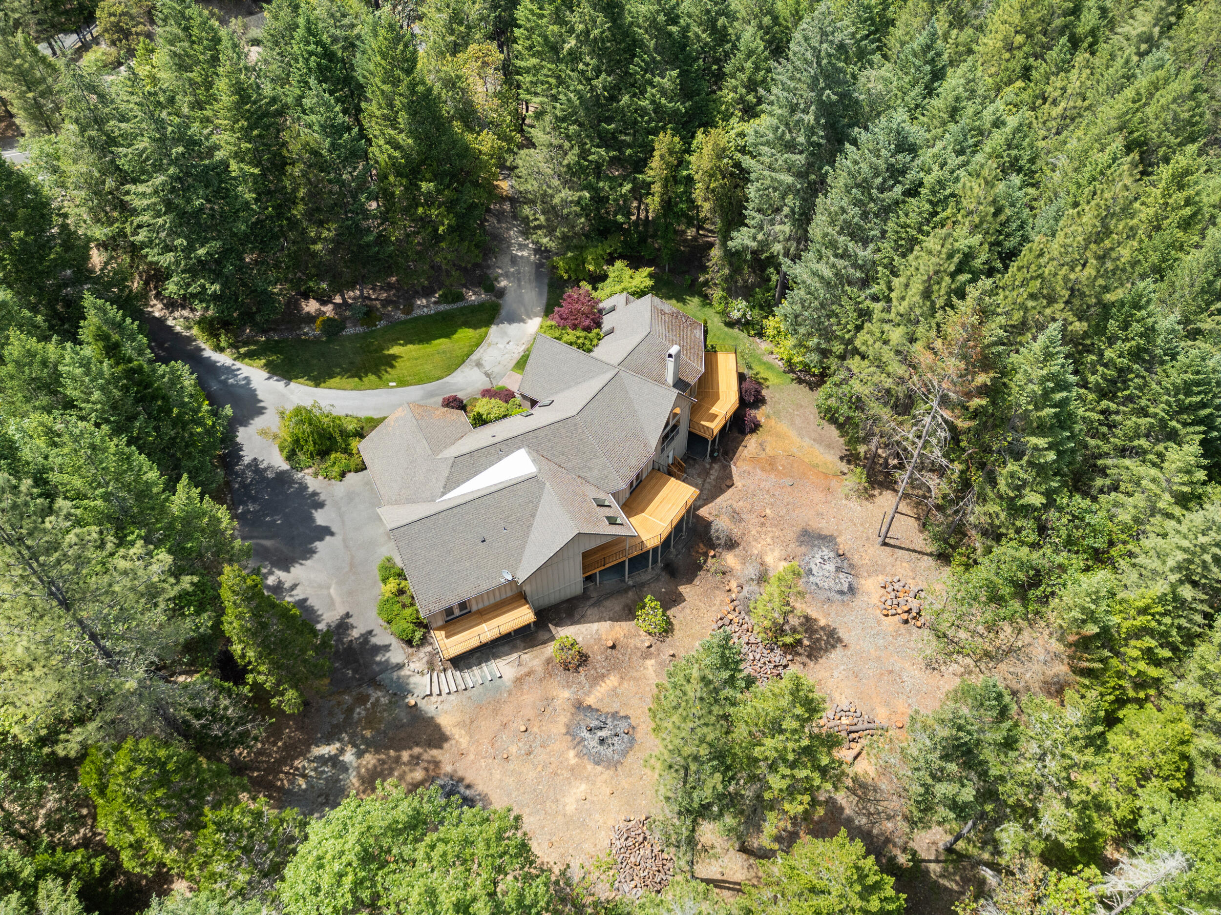 1219 North Pinnon Road Grants Pass, OR 97526 - Photo 43 of 48 41