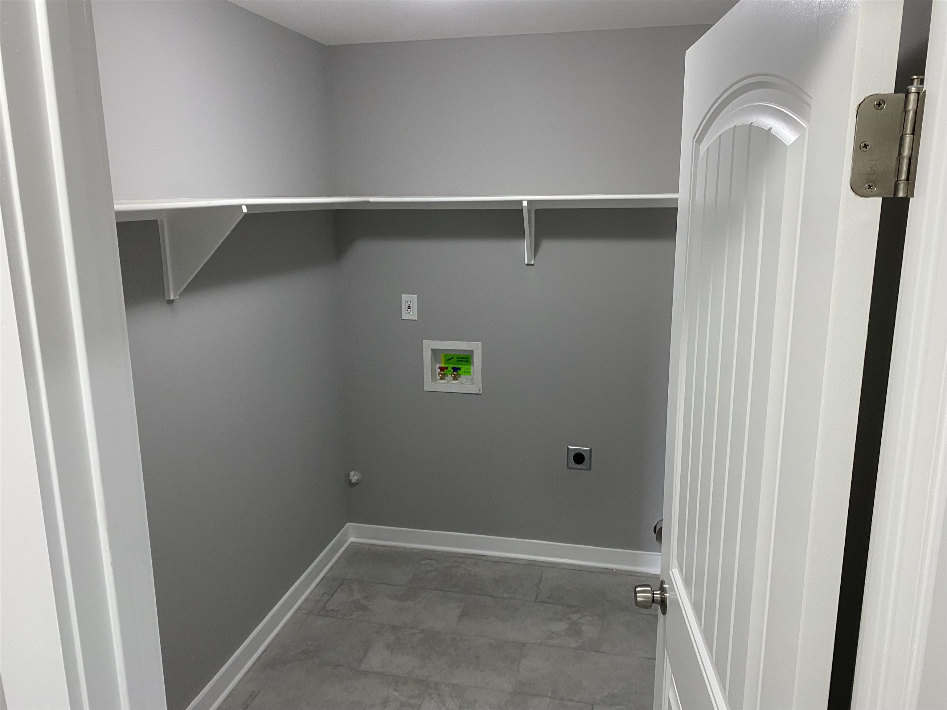 2352 Manchester Road Memphis, TN 38114 - Photo 26 of 36 a view of small space