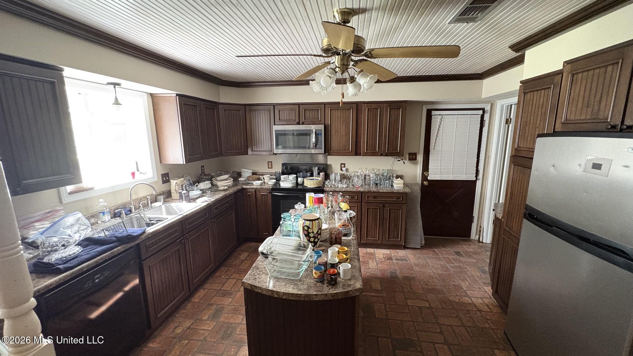 4915 Courthouse Road Gulfport, MS 39507 - Photo 8 of 25 IMG_2235