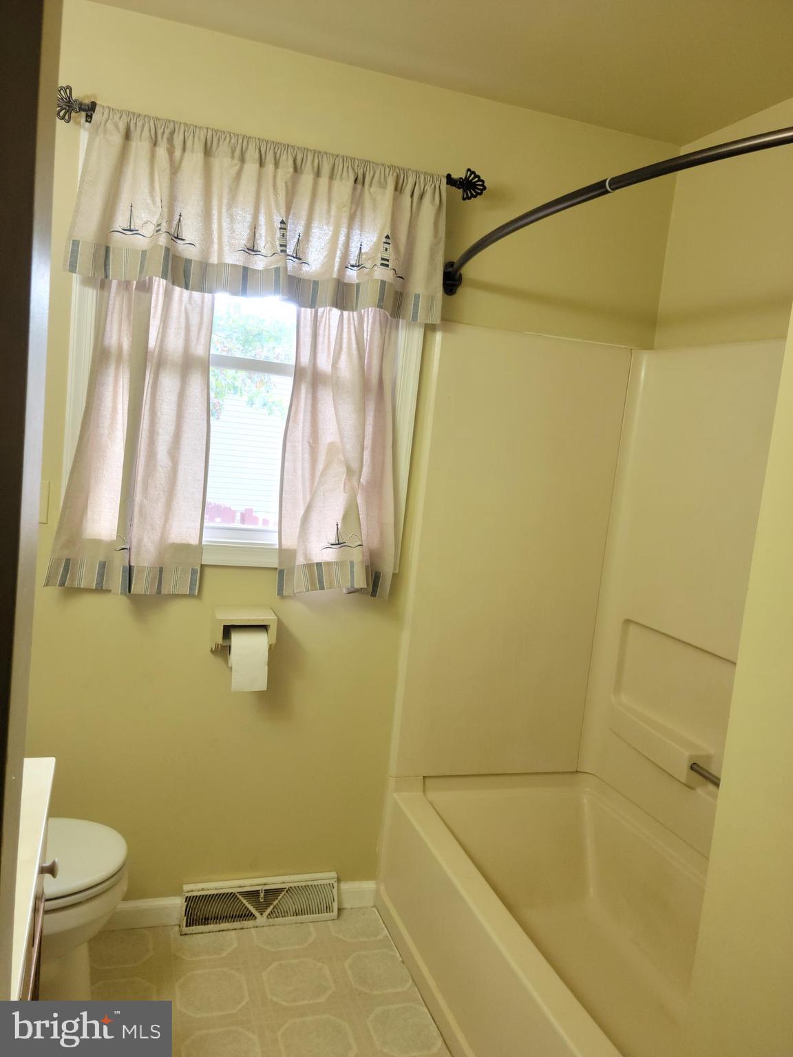 18 Cowpath Denver, PA 17517 - Photo 18 of 27 Gallery Image 18