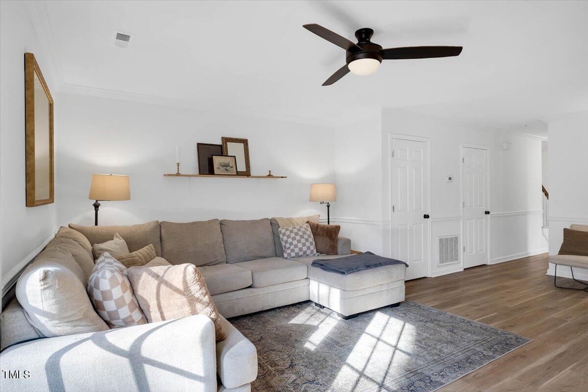 6910 Saxby Court Raleigh, NC 27613 - Photo 10 of 26 living
