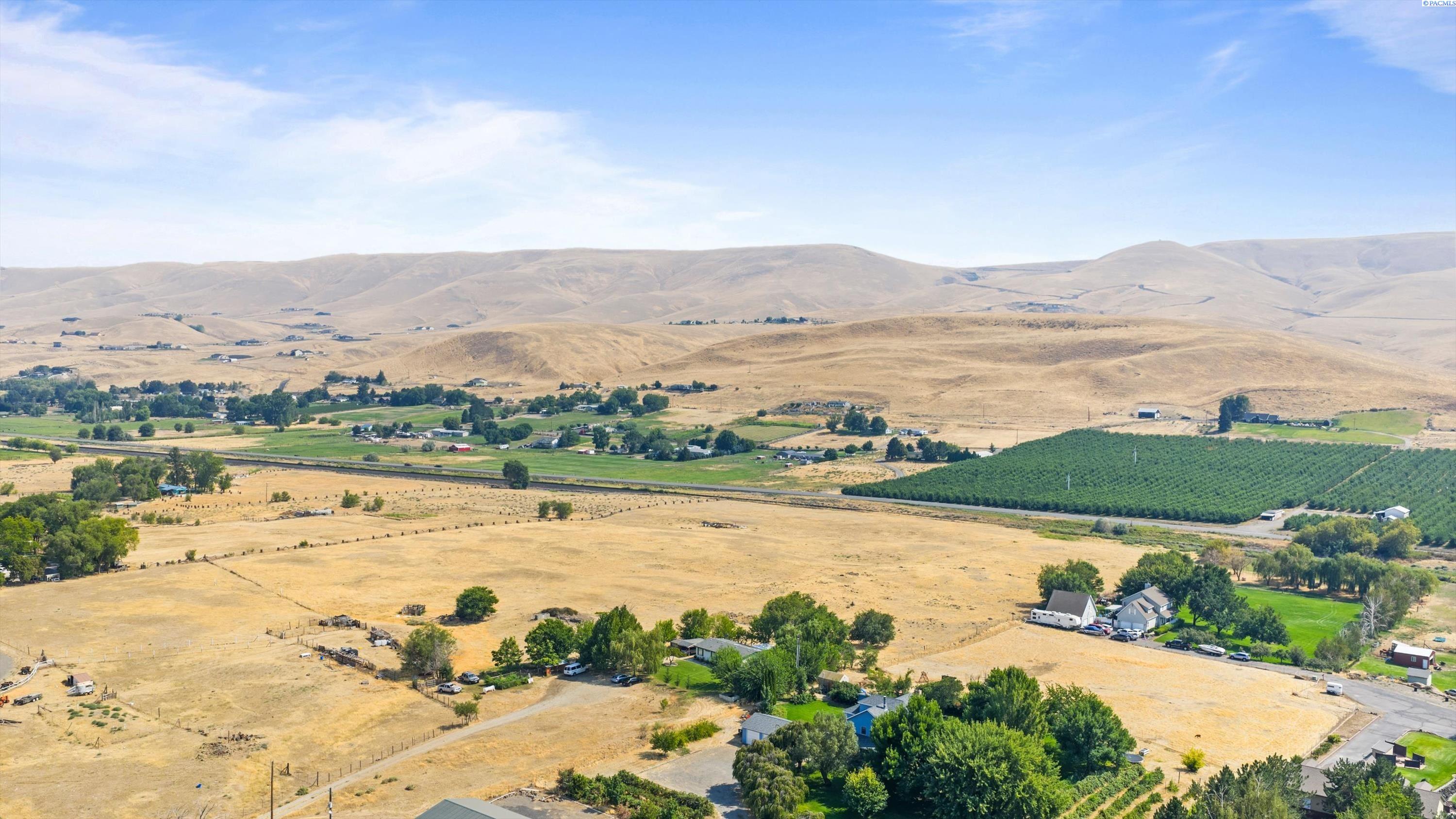 173403 West Byron Road Prosser, WA 99350 - Photo 35 of 42 Gallery Image 35