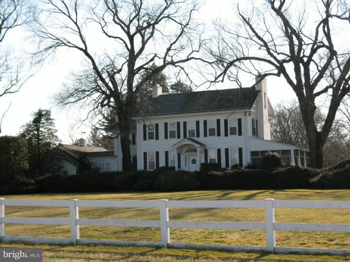 546 Lincoln Road Pilesgrove, NJ 08098 - Photo 3 of 24 Exterior Front