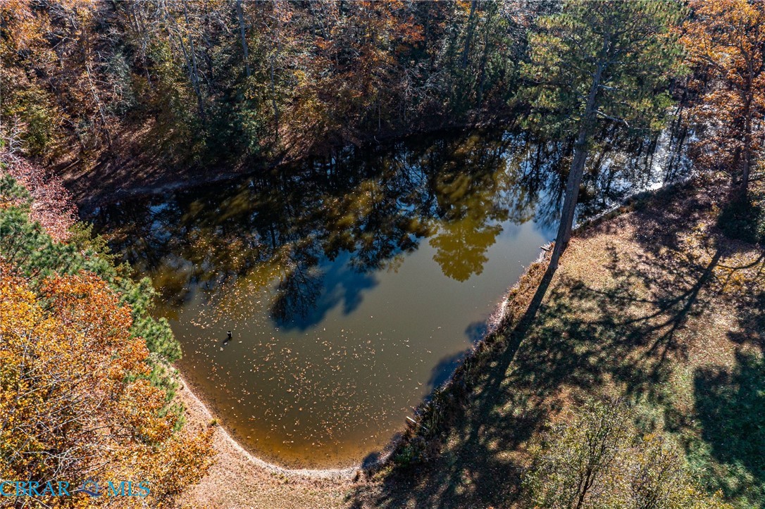 278 Regent Road Hartfield, VA 23071 - Photo 30 of 49 Aerial view of property and surrounding area with a large body of water