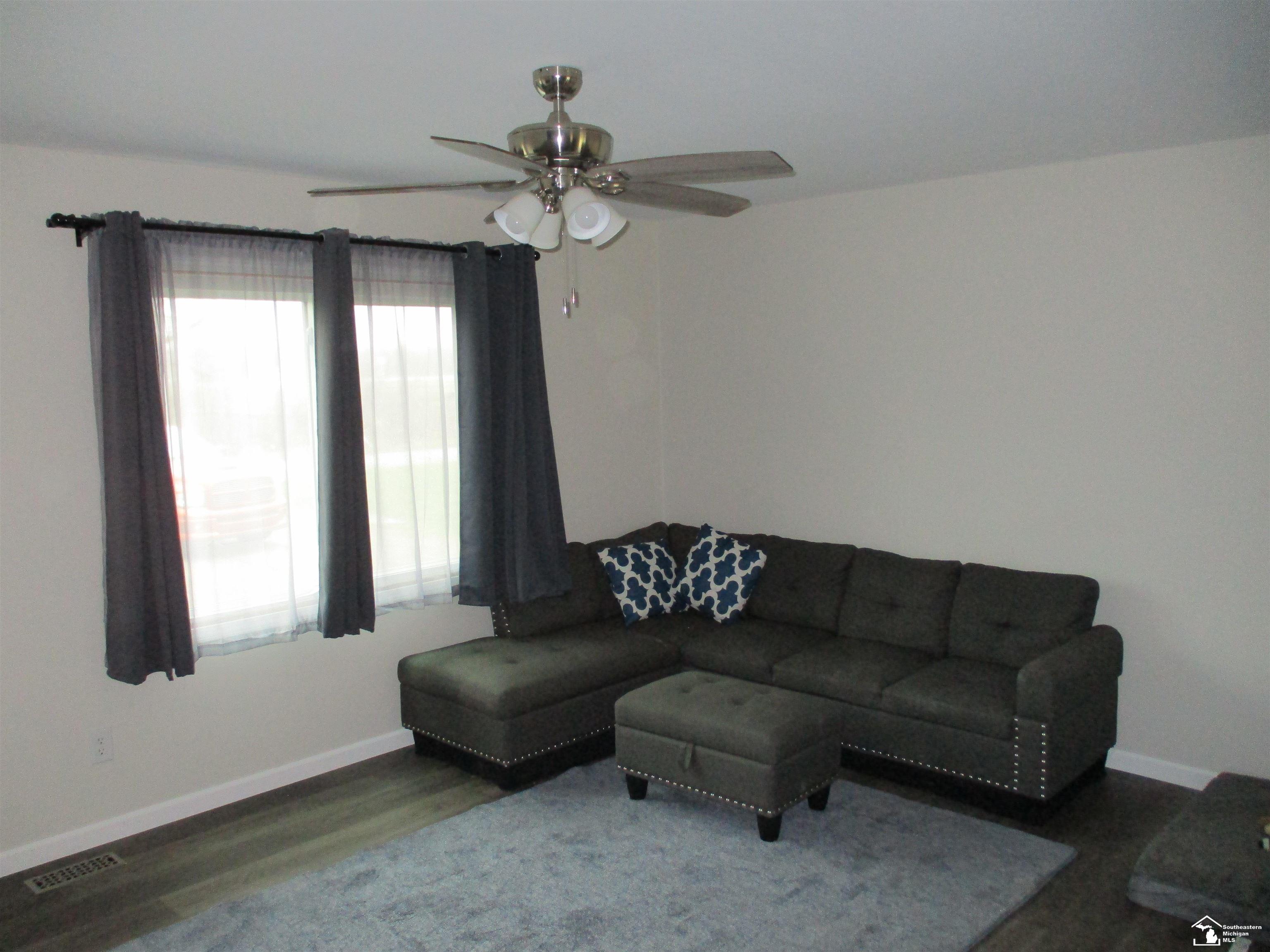 11291 Townsend Road Milan, MI 48160 - Photo 5 of 27 Gallery Image 5