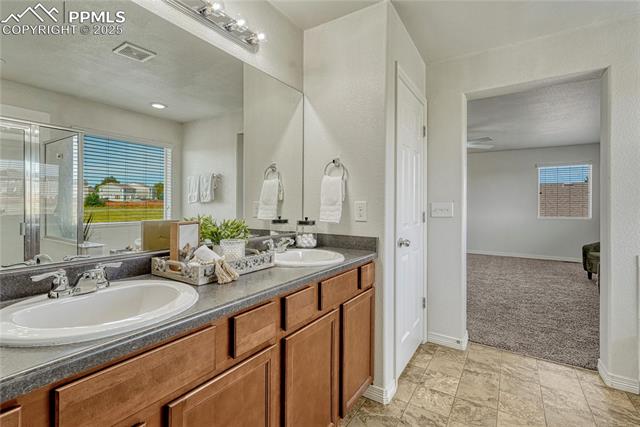 2215 Reed Grass Way Colorado Springs, CO 80915 - Photo 30 of 50 Primary Bath