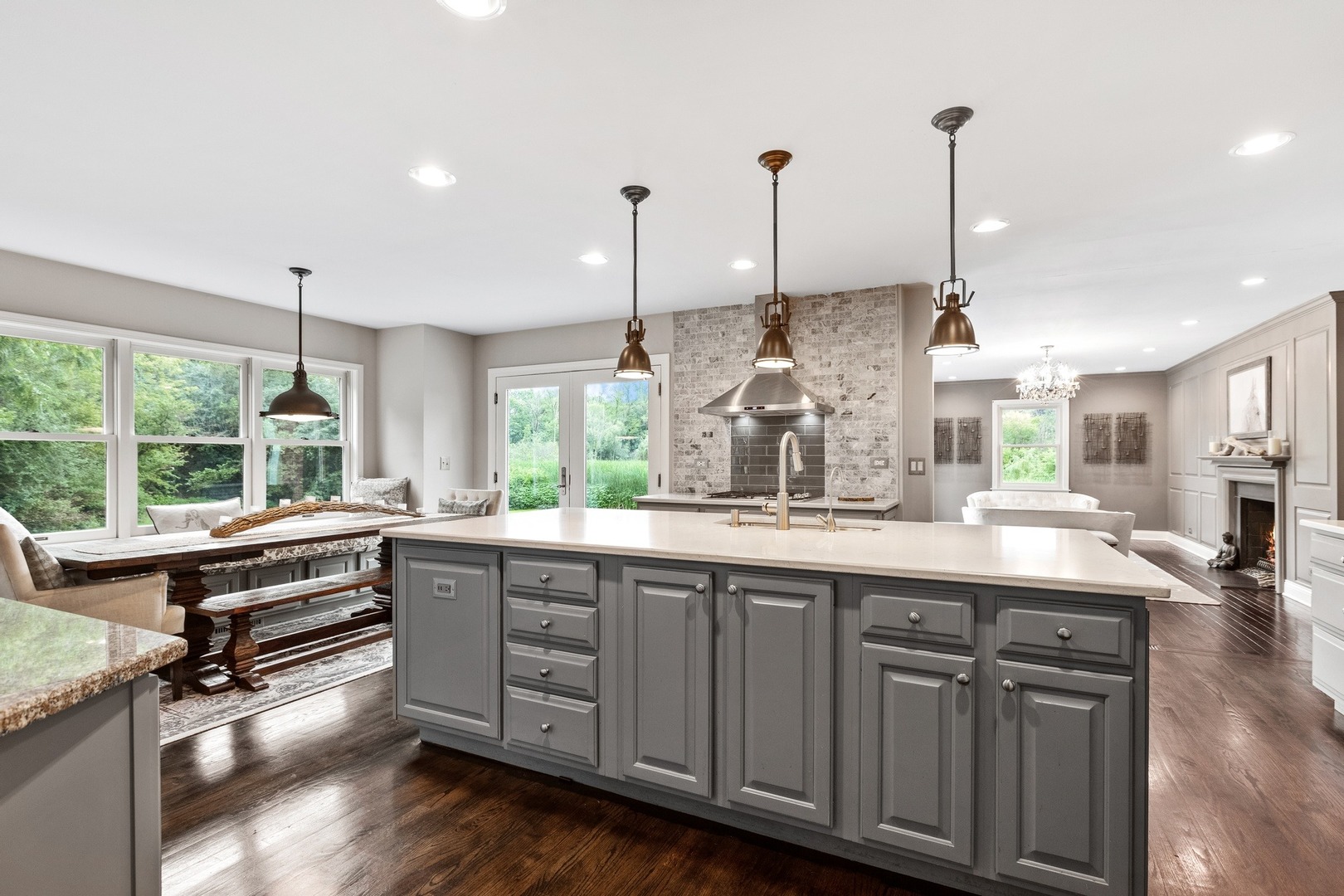 1595 Dunbar Road Inverness, IL 60067 - Photo 12 of 36 Gallery Image 12