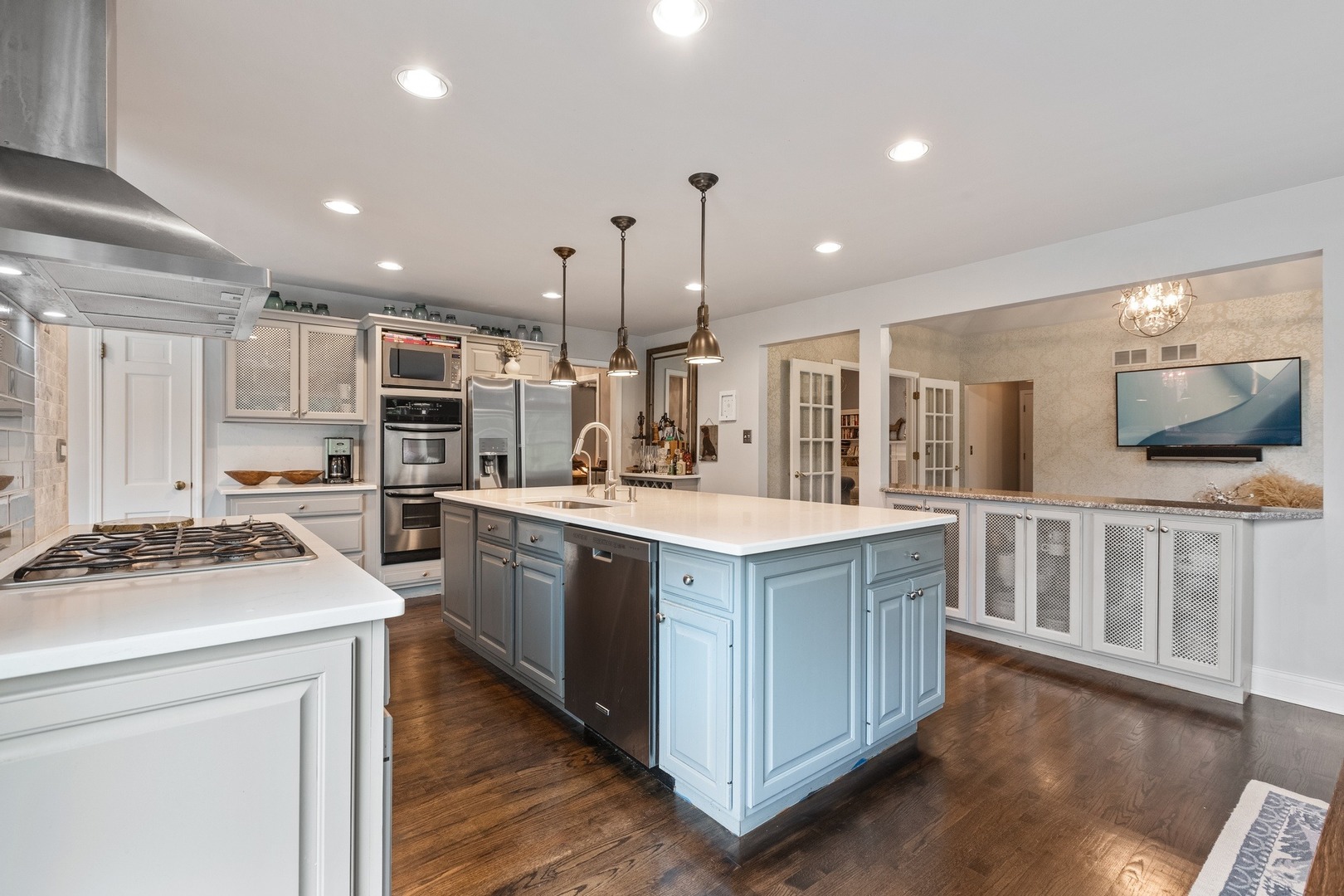1595 Dunbar Road Inverness, IL 60067 - Photo 9 of 36 Gallery Image 9