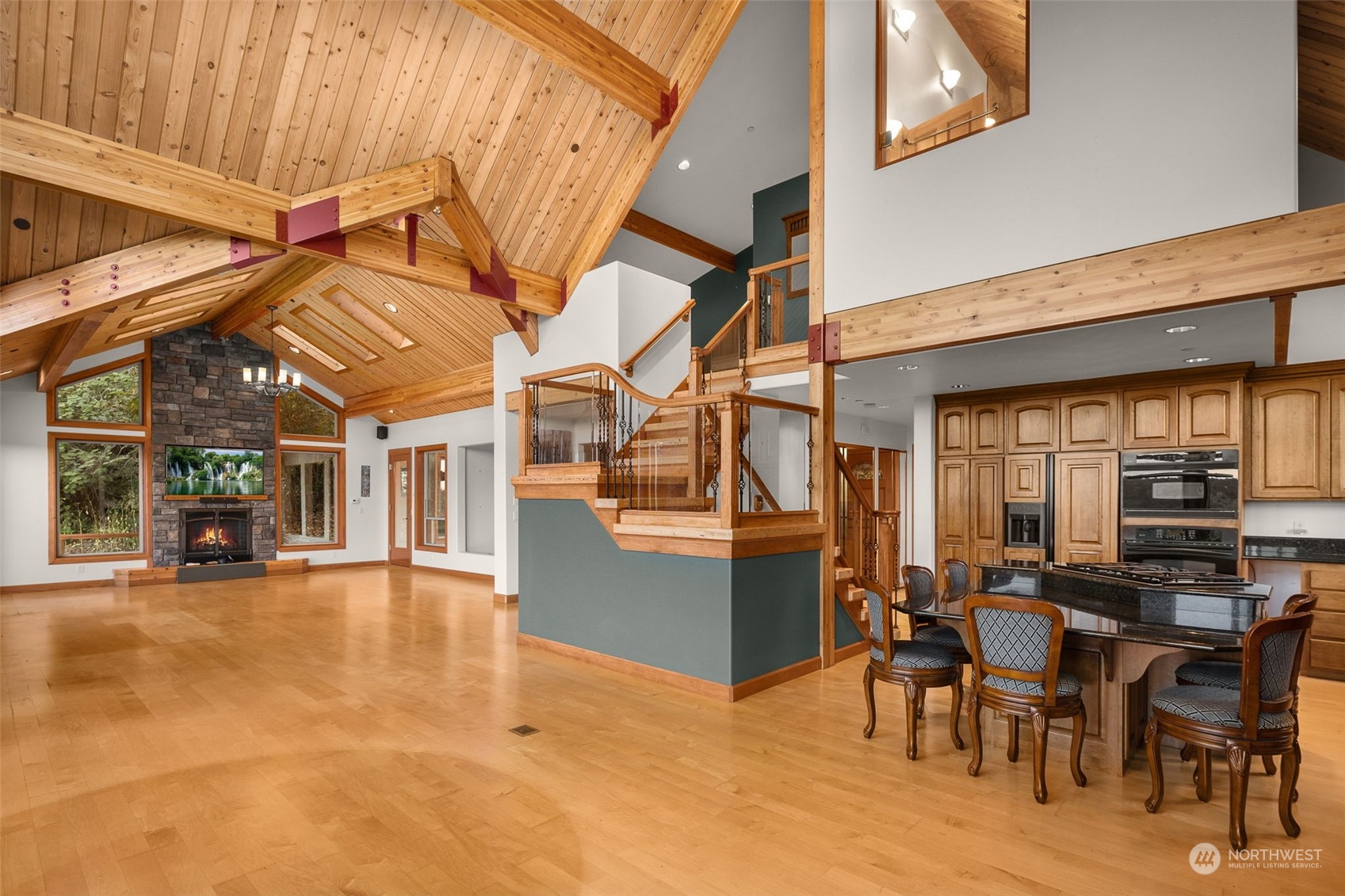 17385 Sylvester Road Southwest Burien, WA 98166 - Photo 15 of 40 Gallery Image 15