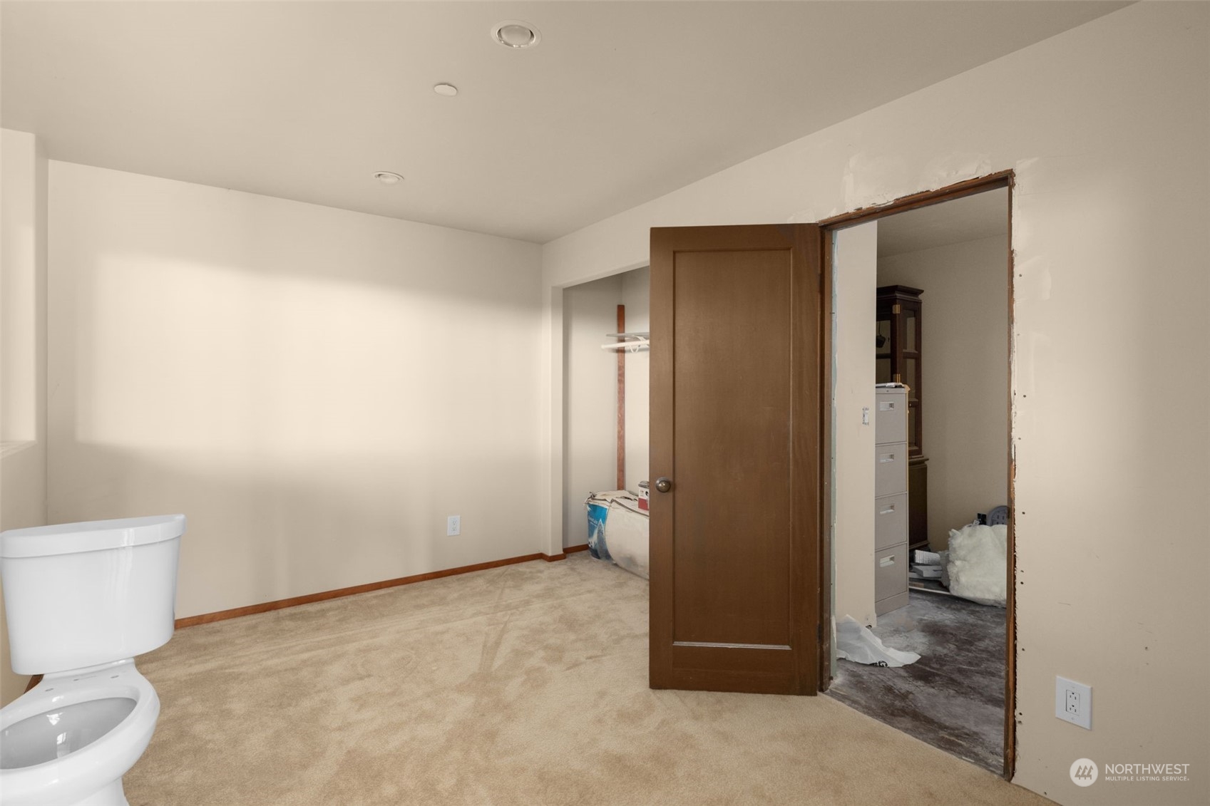 17385 Sylvester Road Southwest Burien, WA 98166 - Photo 34 of 40 Gallery Image 34