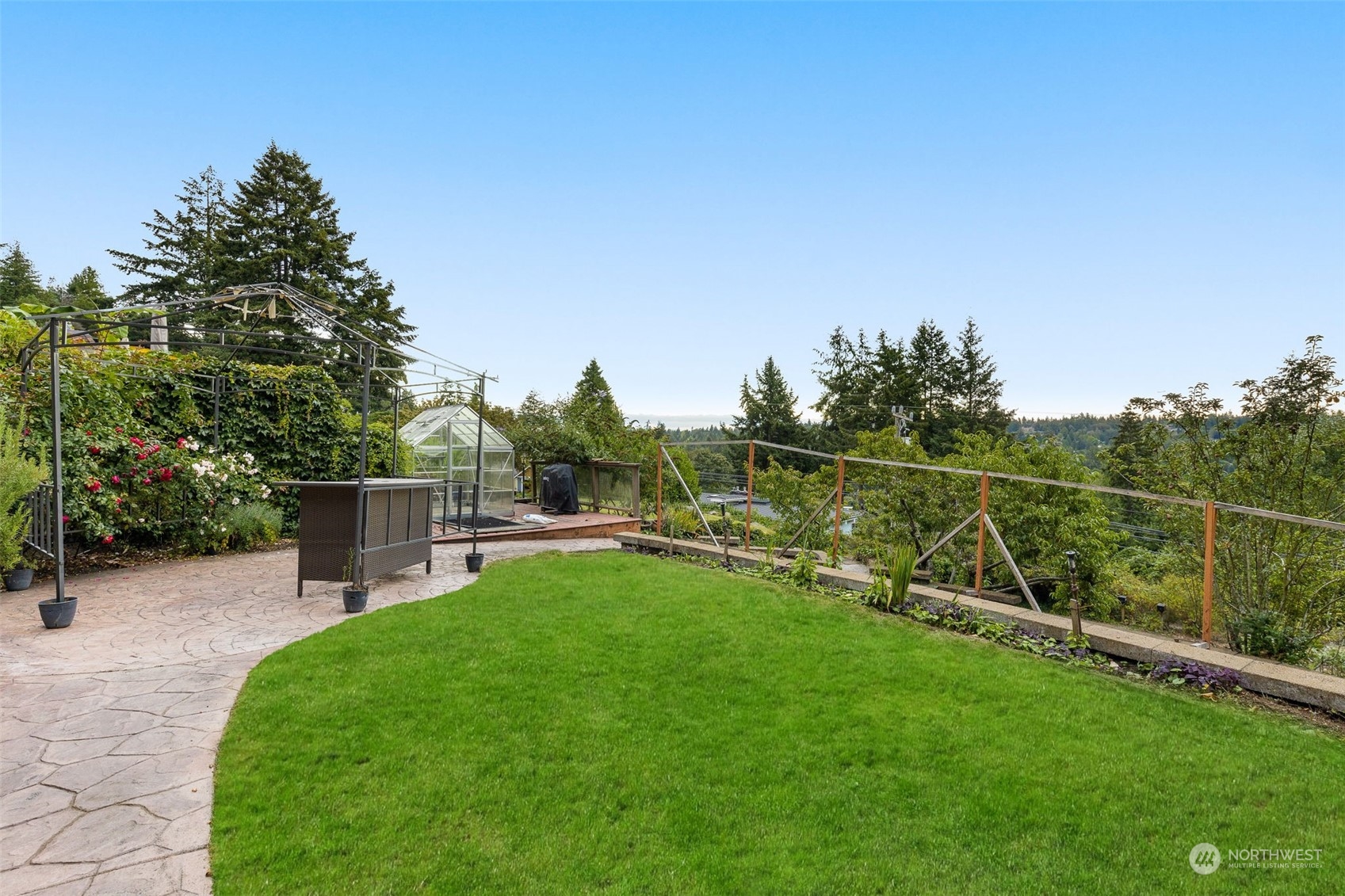 17385 Sylvester Road Southwest Burien, WA 98166 - Photo 39 of 40 Gallery Image 39