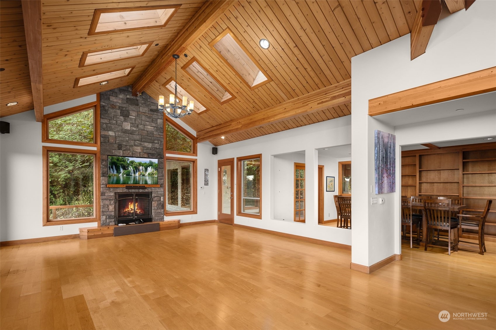 17385 Sylvester Road Southwest Burien, WA 98166 - Photo 10 of 40 Gallery Image 10