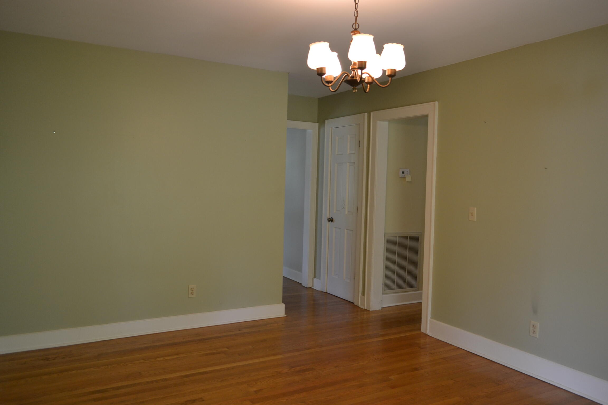 1880 Pittstown Road Bristol, VA 24201 - Photo 15 of 33 DSC_1096