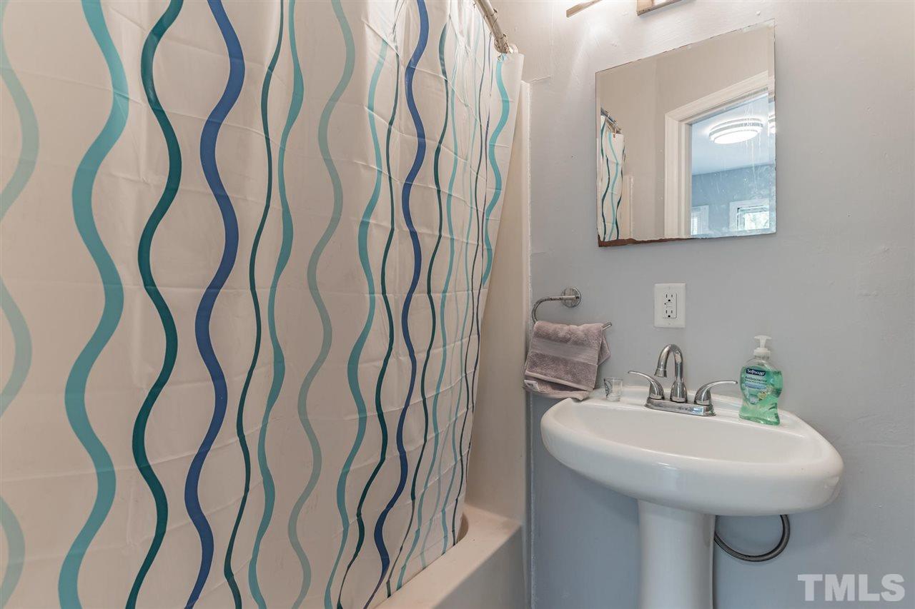 1136 Gorman Street Raleigh, NC 27606 - Photo 9 of 30