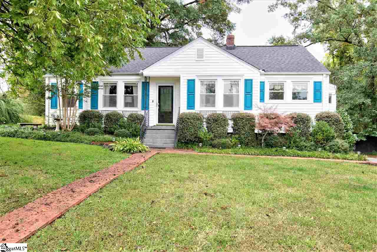 24 Yown Road Greenville, SC 29611 - Photo 1 of 32 Gallery Image 1