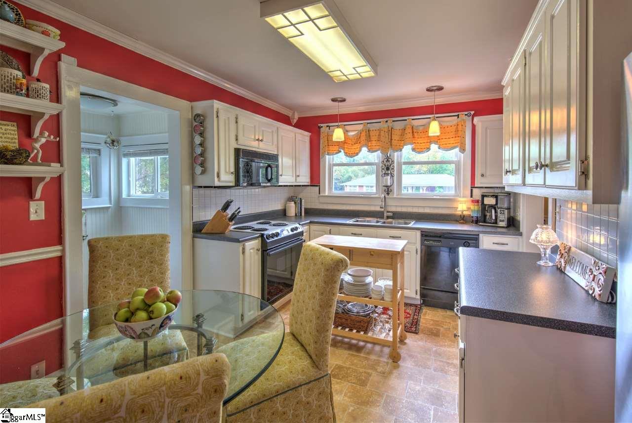 24 Yown Road Greenville, SC 29611 - Photo 9 of 32 Gallery Image 9