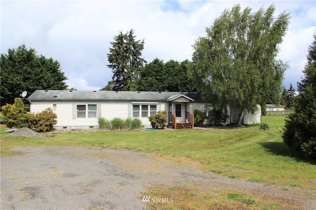 8338 183rd Avenue Southwest Rochester, WA 98579 - Photo 2 of 40