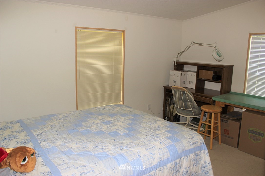 8338 183rd Avenue Southwest Rochester, WA 98579 - Photo 39 of 40