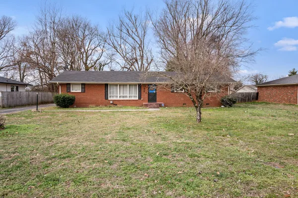$299,500 | 906 Kirkwood Avenue, Murfreesboro, TN 37130