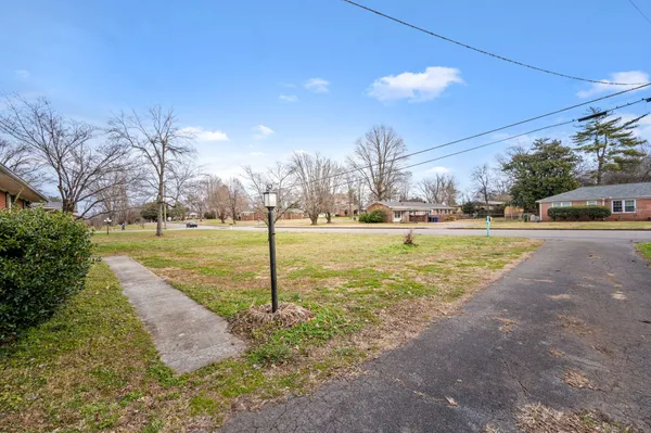 $299,500 | 906 Kirkwood Avenue, Murfreesboro, TN 37130