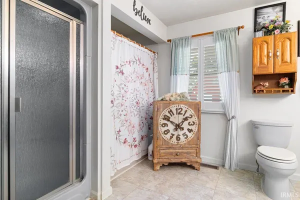 $697,500 | 2477 West 50 North, Princeton, IN 47670