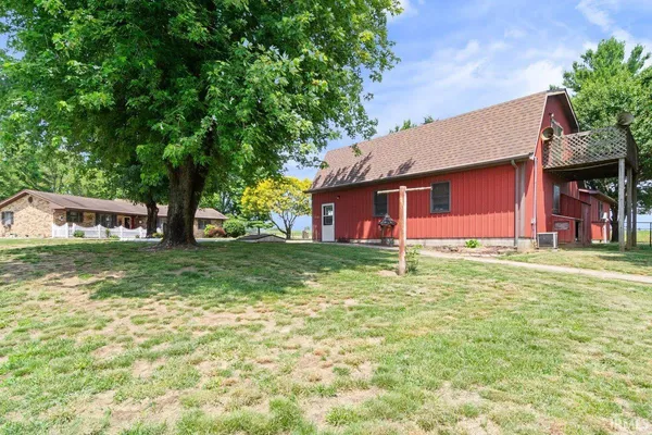 $697,500 | 2477 West 50 North, Princeton, IN 47670