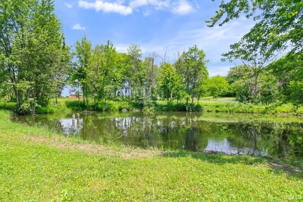 $697,500 | 2477 West 50 North, Princeton, IN 47670